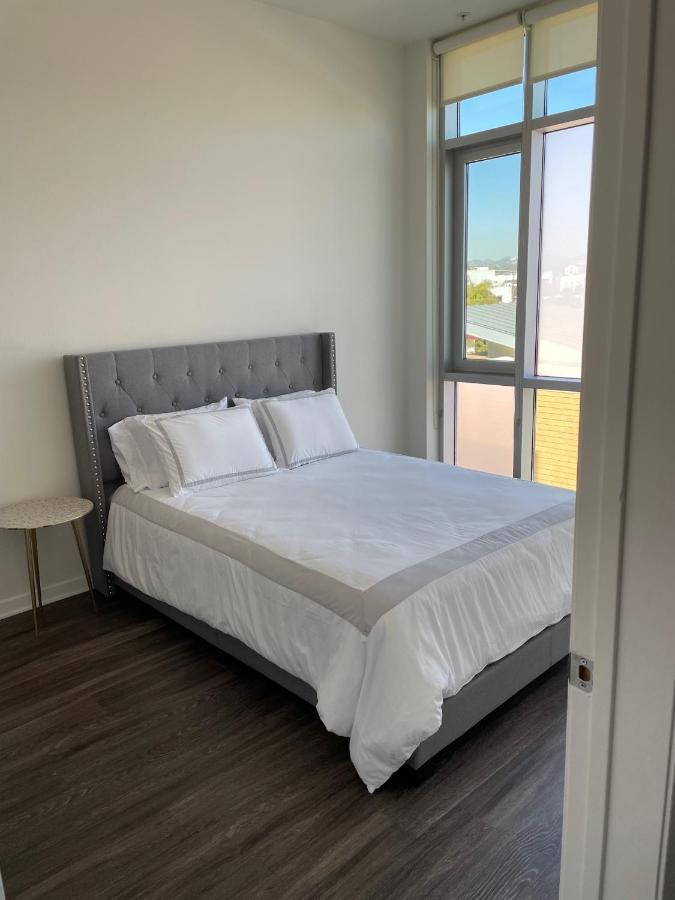 Las Palmas - Modern, Stylish, Spacious, Secure & Tranquil Condo With 2 Master Suite Bedrooms - Wlk To Sm Pier لوس أنجلوس المظهر الخارجي الصورة