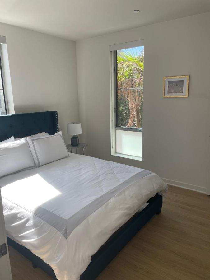 Las Palmas - Modern, Stylish, Spacious, Secure & Tranquil Condo With 2 Master Suite Bedrooms - Wlk To Sm Pier لوس أنجلوس المظهر الخارجي الصورة
