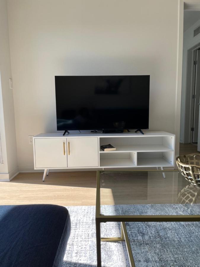 Las Palmas - Modern, Stylish, Spacious, Secure & Tranquil Condo With 2 Master Suite Bedrooms - Wlk To Sm Pier لوس أنجلوس المظهر الخارجي الصورة