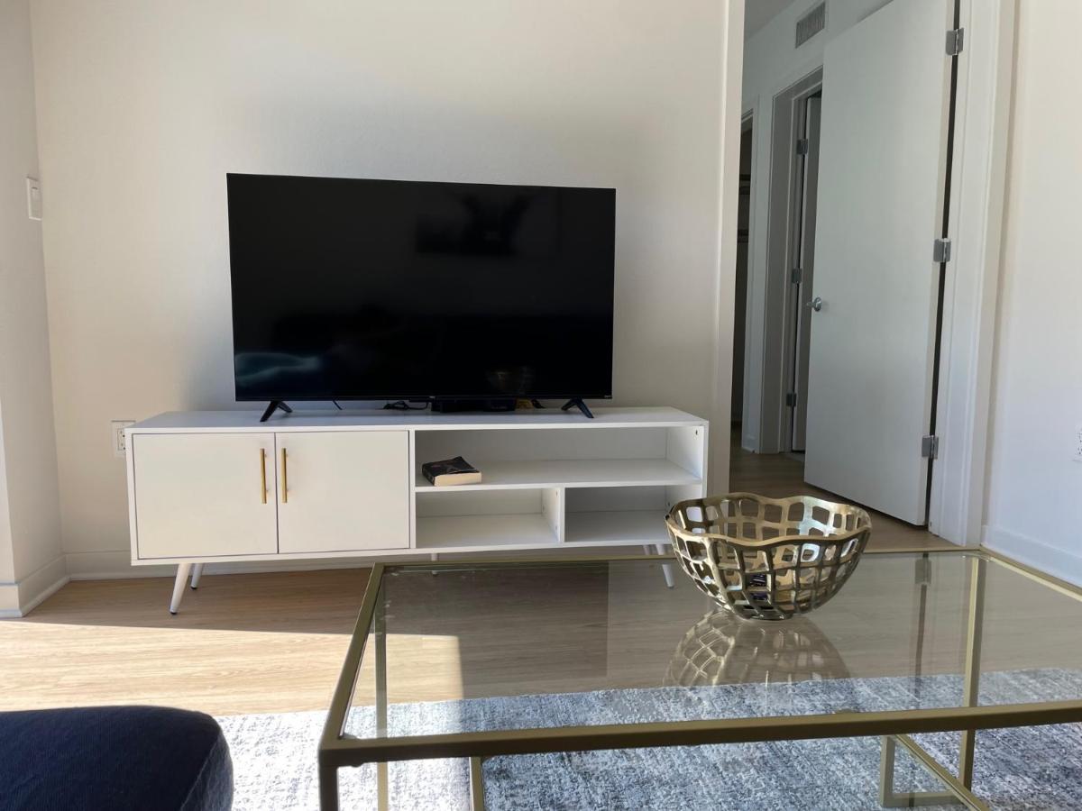 Las Palmas - Modern, Stylish, Spacious, Secure & Tranquil Condo With 2 Master Suite Bedrooms - Wlk To Sm Pier لوس أنجلوس المظهر الخارجي الصورة